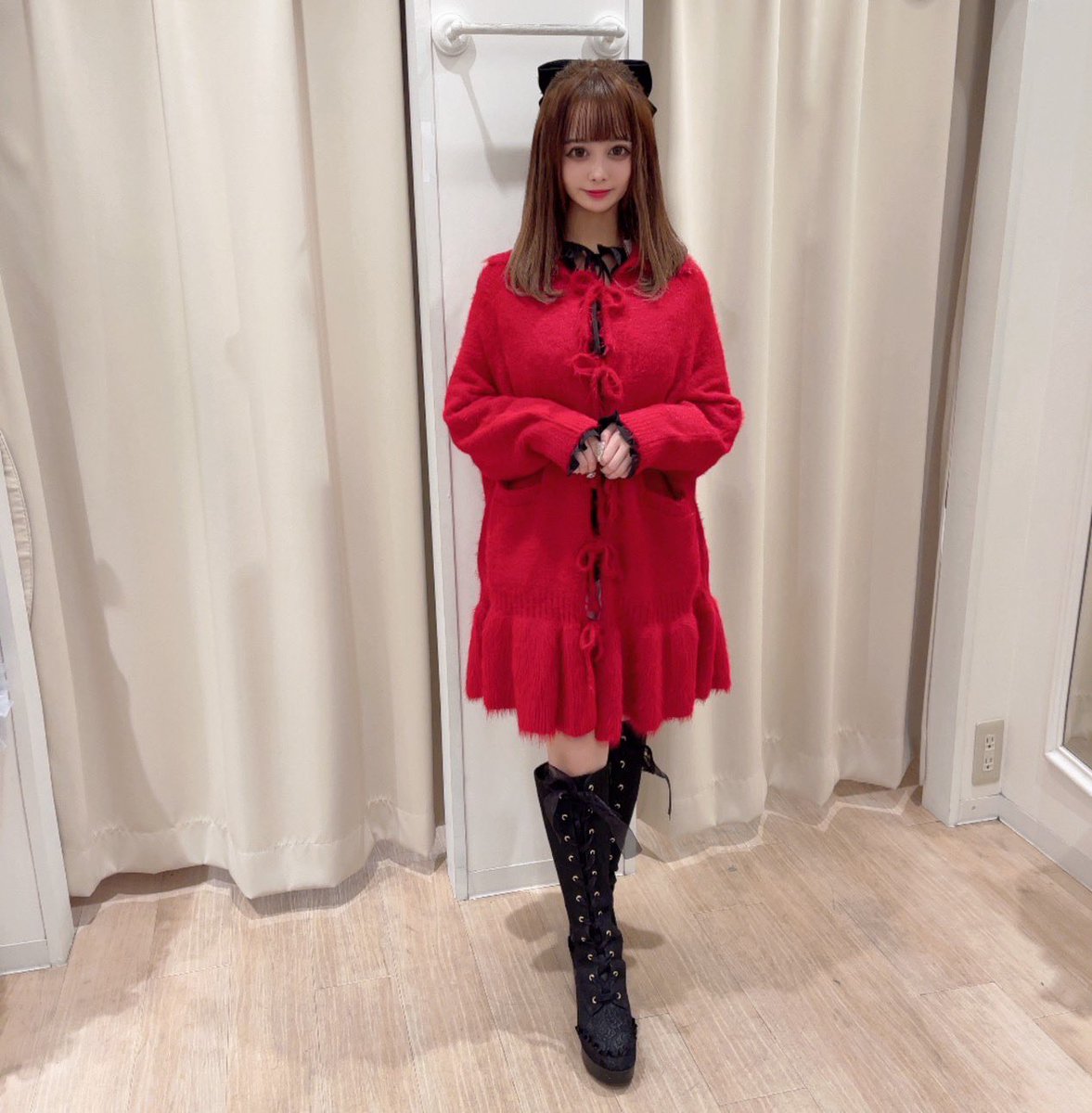 Swankiss_nagoya's tweet photo. 🎄11月19日発売🎄

femi fur C/D
color♡WHT/RED/BLK
price♡¥13,200(税込)

ふわふわの糸が冬を連想させ���
ニットカーディガン❄️
ひざまであるタイプなので、今の時期
温かさもばっちりです💗

お部屋で着用されても可愛いですよ🥰

 #Swankiss名古屋PARCO店 https://t.co/45kDuxZlUZ