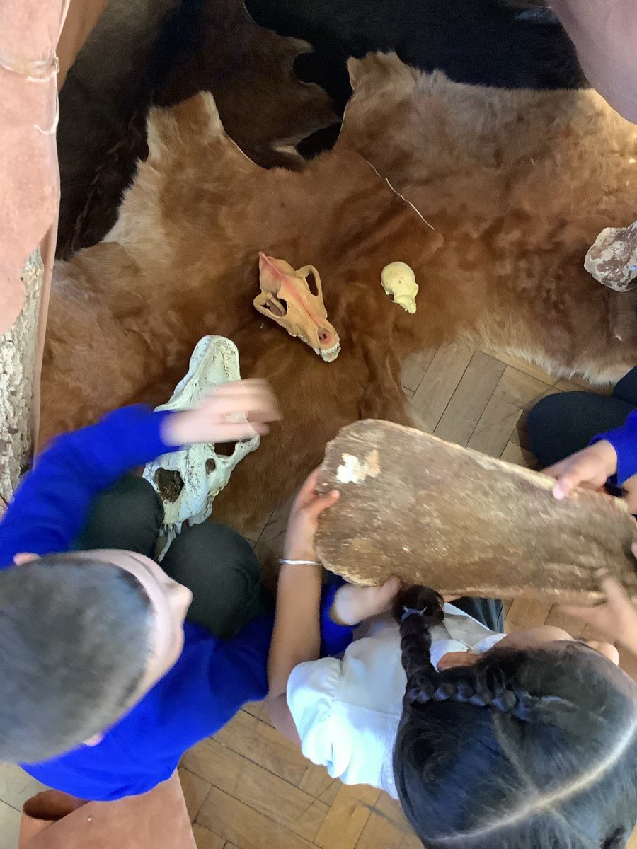 Year 3 had a fantastic day revisiting their learning about the Stone Age with Adam from Primary History Workshop.