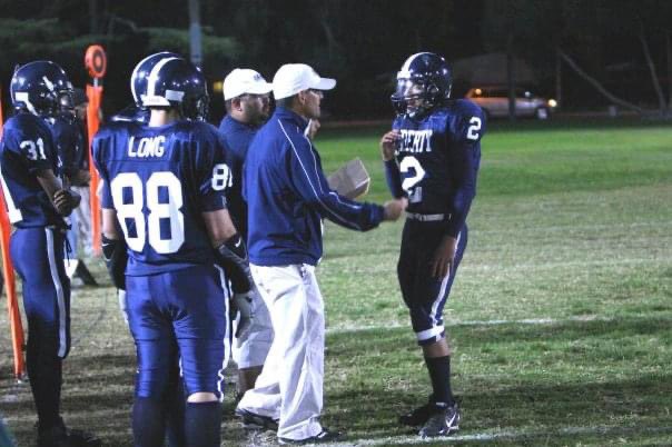 NKaravedas's tweet photo. #Throwback2008

Long time ago 🏈 #8man https://t.co/V1DcFJrf6p