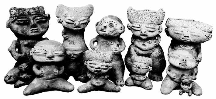 electrodiarrhea's tweet photo. In 1922 america got its first aircraft carrier and someone sued the government to repeal womens right to vote (also in america). 

Before western colonization, native folks in venezuela were making these freaky little guys out of clay or something #MissVenezuela2022 https://t.co/YQlZaURfAd