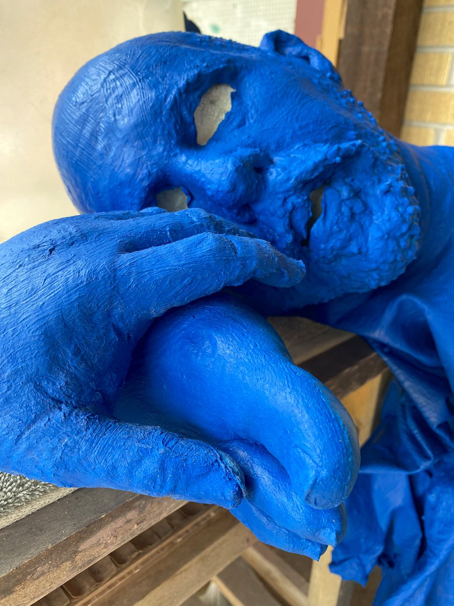 CoatedHuman's tweet photo. Blues Clues. A favorite blue rubber coating. Arms, legs, and head came off in whole pieces.
#CoatedHuman #bluerubber #gaybodypaint #rubberskin #liquidrubber #rubberpaint #custommixes #paintforsale https://t.co/HoNi3LIttp