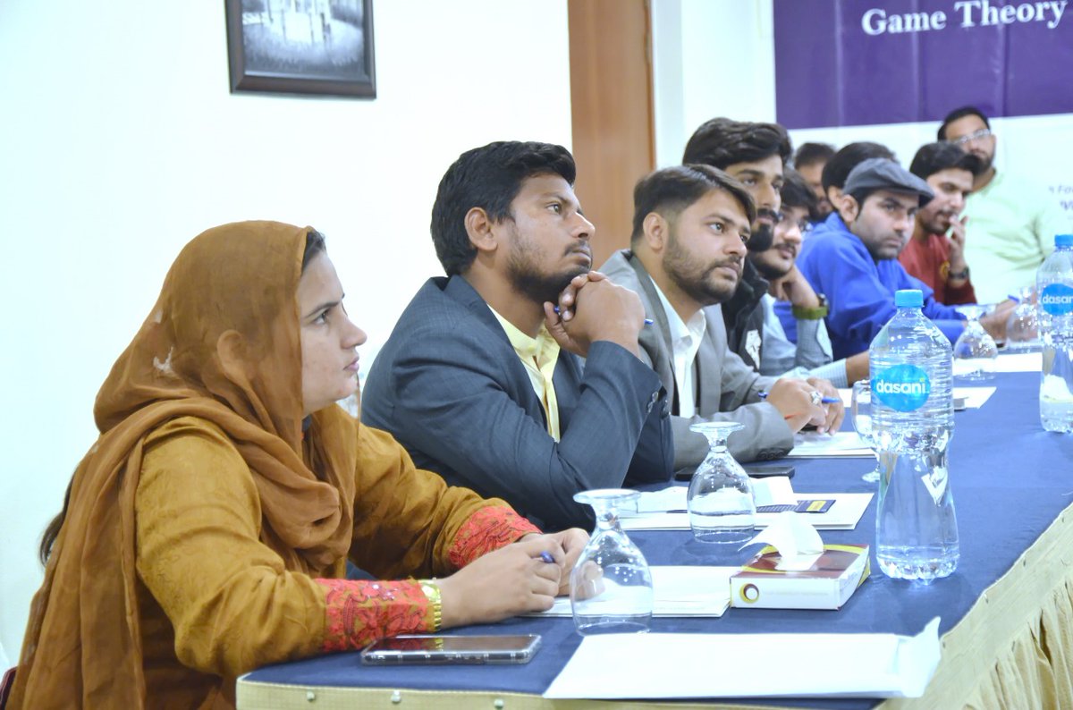 ZafarPayara's tweet photo. A good workshop attending game theory training from individualland.
#GTTFSD
#Individualland
#Game_Theory_Training https://t.co/noFQzPdQEH