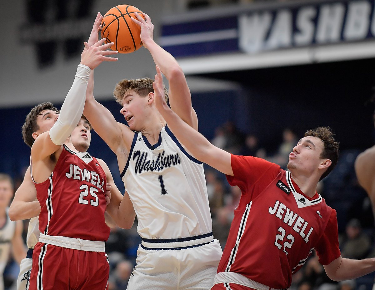 Rick Peterson (@peterson_rick) on Twitter photo Game recap: Freshmen <a href="/BradyChristia15/">Brady Christiansen</a>, Jarmell Johnson come up big for <a href="/IchabodMBB/">Washburn MBB</a> in 70-63 win over William Jewell. Johnson 14 points, Christiansen 9 points and 19 rebounds as WU improves to 2-1. ...
topsports.news/2570-freshmen-… Game recap: Freshmen <a href="/BradyChristia15/">Brady Christiansen</a>, Jarmell Johnson come up big for <a href="/IchabodMBB/">Washburn MBB</a> in 70-63 win over William Jewell. Johnson 14 points, Christiansen 9 points and 19 rebounds as WU improves to 2-1. ...
topsports.news/2570-freshmen-…