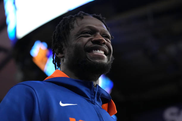 Knicks_SNOB's tweet photo. Okay! Okay!
#knicksgame #knicksnation #knicksallday #knicksnews #knickswin #NYC #MSG #TheGarden #blueandorange #knicksworld #nyknicks #cityneversleeps #nyknicksbasketball #nyknickerbockers #knicks #NY #KnicksTape #NewYorkCity #NewYork 
@nyknicks https://t.co/t9i1Zvg1tZ
