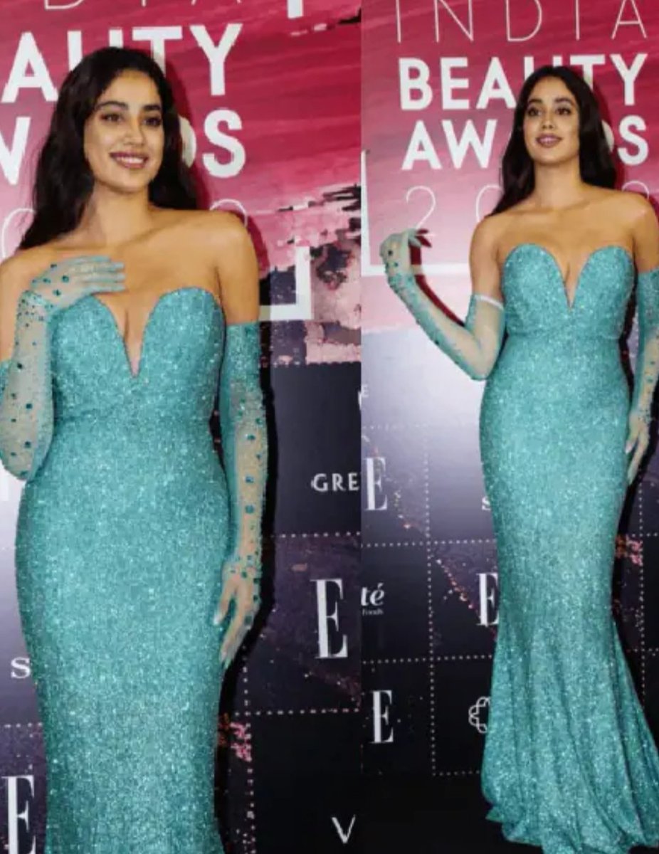 Shubarna's tweet photo. Qtn: was the theme for #ElleBeautyAwards2022 
Awkward? https://t.co/38wdQu88F8
