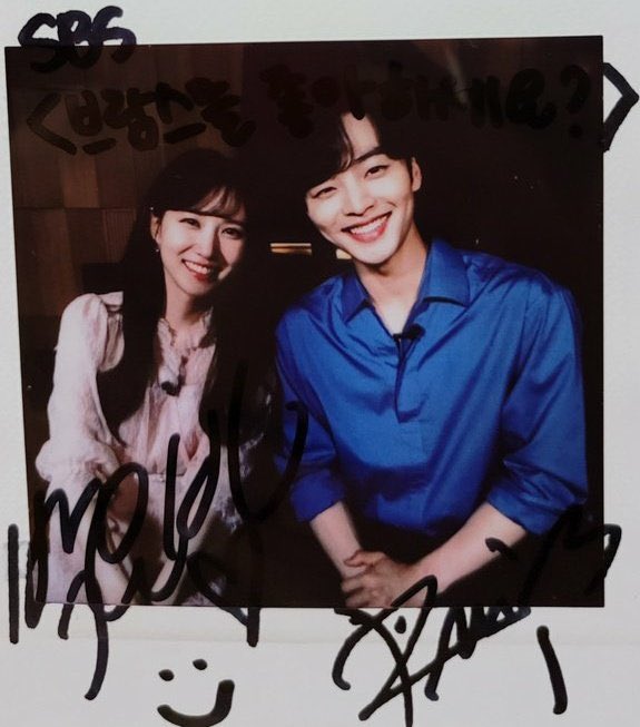 Jekipsh's tweet photo. Peb to Minjae : Suaranya sangat bagus dan pas untuk peran park joon young
Kmj to Eunbin : Matanya eunbin sangat bagus ๐คญ
Kangen mereka kalo ngobrol nyaman banget terus joke2 mereka tuh nyambung ๐ญ๐ญ #Binjae https://t.co/lK75vfGXhu