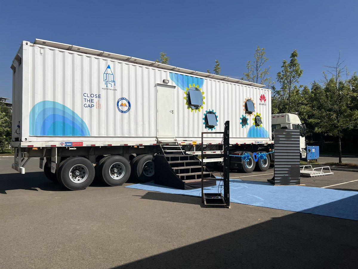 HUAWEI_TECH4ALL's tweet photo. #DigiTruck Ethiopia is on a roll!🚚
⏩Bringing free training in digital skills to young people 💻🌐
⏩Touring 9 cities across Ethiopia
#TECH4ALL #Tech4Edu #DigiTruck @digitruck_et @HuaweiNA https://t.co/uIriXwTreR
