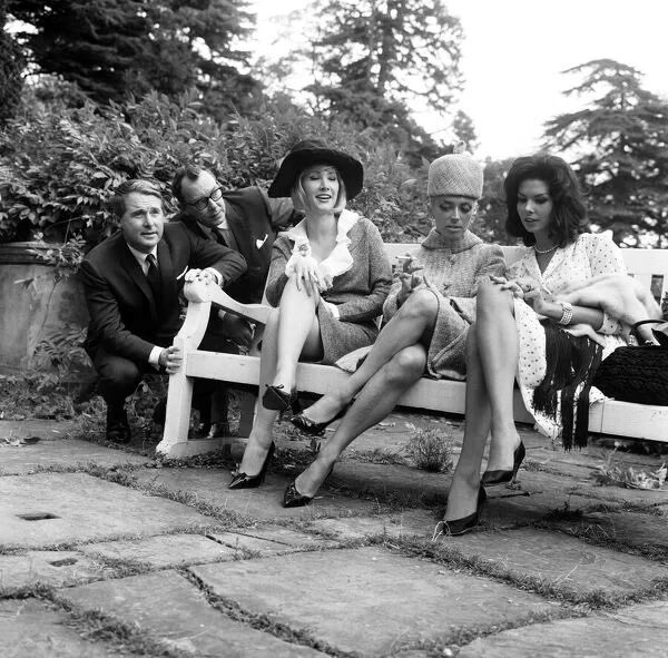 eric_ernie_col's tweet photo. Eric and Ern…with #GloriaPaul #AprilOlrich and #JacquelineJones at @PinewoodStudios to sign contracts for the 1964 film #TheIntelligenceMen

#StillBringingSunshine 👓🌞♥️ https://t.co/JoTz55N9EK