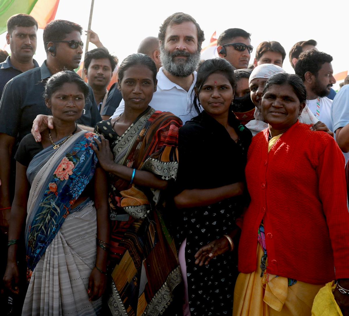 INCIndia's tweet photo. #BharatJodoYatra में हर कोई उम्मीदों के साथ जुड़ रहा है...सब अपने दिल की बात कह रहे हैं।

राजस्थान और छत्तीसगढ़ में पुरानी पेंशन लागू करने के कारण सबकी उम्मीदें @RahulGandhi से ही है। https://t.co/JF54BY6rsJ