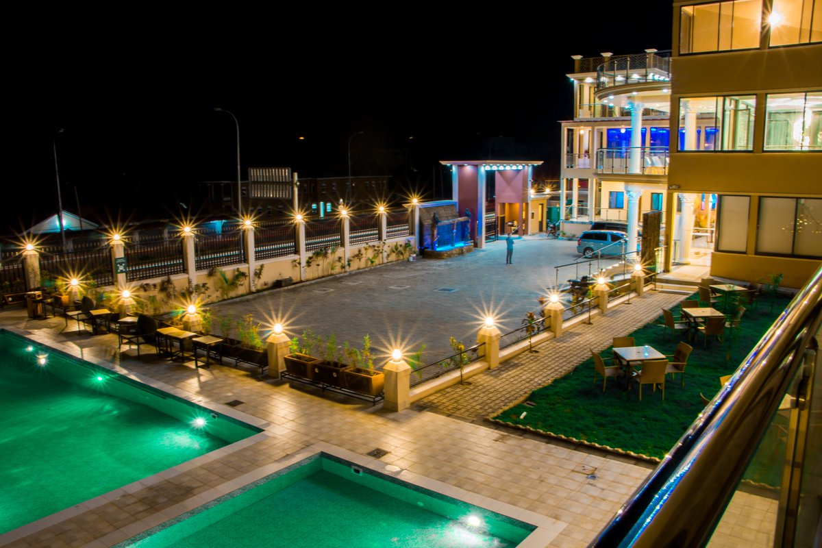 Hotelhorizonug's tweet photo. Experience Hotel Horizon Entebbe’s unique blend of luxury and comfort, a boutique hotel that is sure to make your stay a memorable one.

 #Entebbe #Entebbehotels #kampalauganda #familytravel #staycation #exploreuganda #familytime #businesstravel #hotelhorizonug #Kampala #leisure https://t.co/d9iNHUJEtf