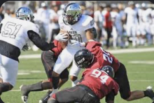 DequariousWhite's tweet photo. Blessed &amp; Honored To Receive An Offer From Holmes Community College ❤️🖤@CoachRogers88 @dcanada34 https://t.co/m5rzeKfawU