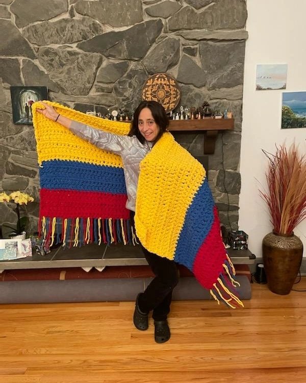Avasinterests's tweet photo. She's so happy 😭 I am so thrilled to have made this chemo blanket for my coworkers. https://t.co/ycJ6hcBLgm