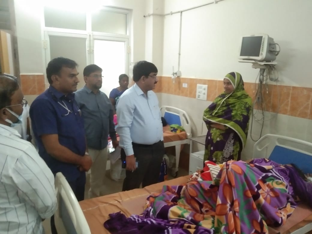 CTvvp's tweet photo. Surprise visit to Toopran-CHC Medak District #inspection  @trsharish https://t.co/fbLYGwi6IM
