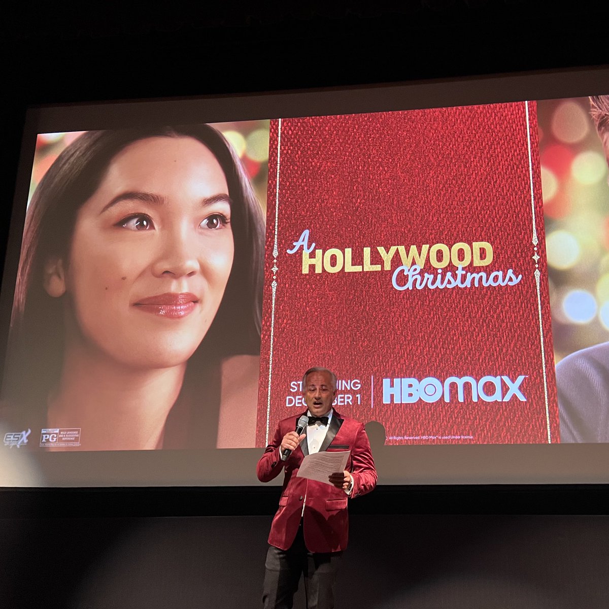 nancywyuen's tweet photo. Just previewed #AHollywoodChristmas, starring @JessikaVan, and it’s by far my favorite Xmas movie of the season. So meta, funny and charming. Jessika has Meg Ryan romcom ⭐️ quality. Stream it on @hbomax on 12/1🎄 https://t.co/rTyFc1y6Cb