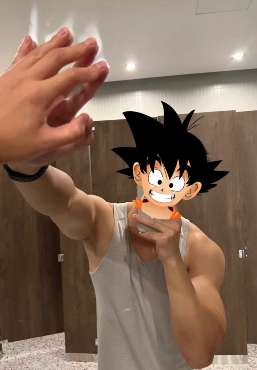 喜歡的弟弟類型：翹臀/胸腹肌/年紀小佳
有這種的話來認識，學生很棒

1號只找帥的或身材好的🙏🏻