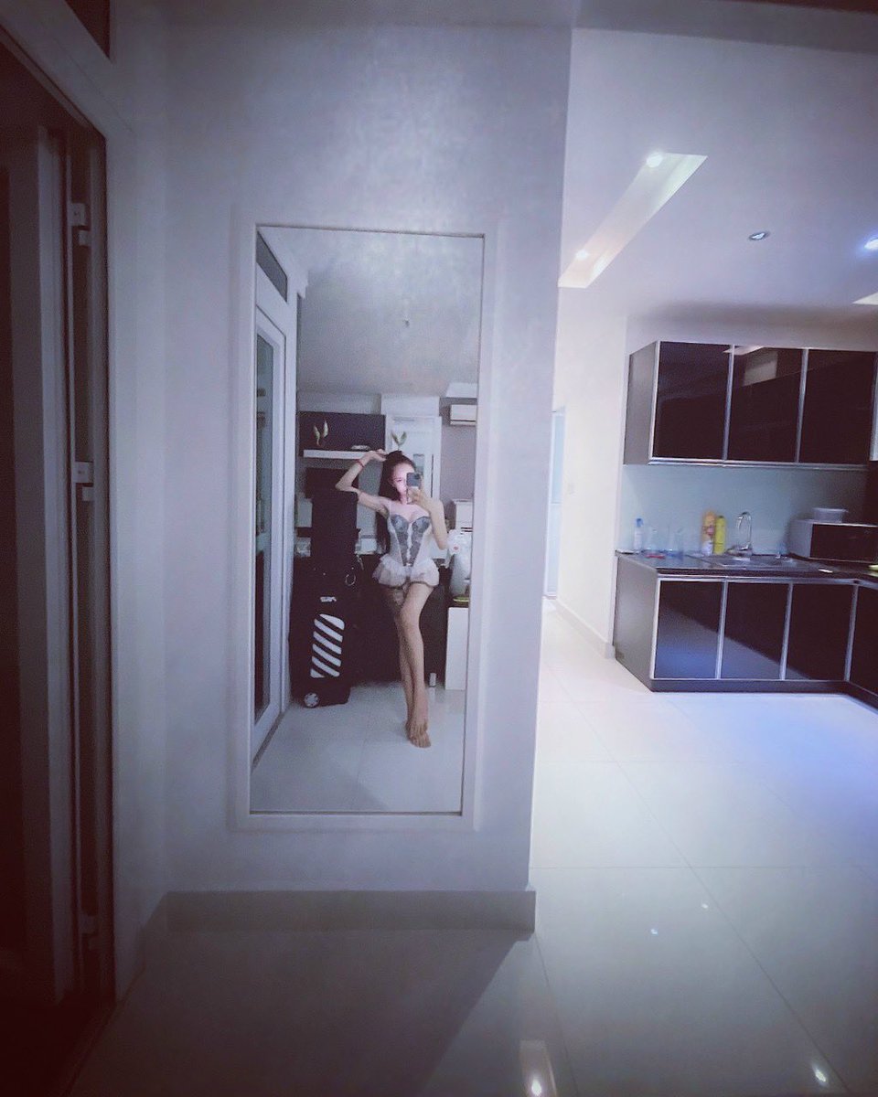 Candy032581's tweet photo. Good afternoon, mấy a dag lm ji đấy ib candy happy lah 😋 https://t.co/KS7ndxmKpK