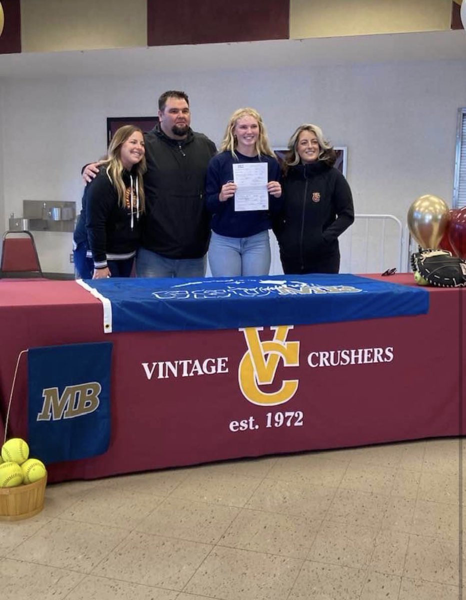 evanderbilt2023's tweet photo. I am officially an otter! 🦦 @CSUMBsoftball 

Thank you to everyone who came out and helped put this on! @VHSATHLETICS @NapaKyle @AngieRubalcava @Audrey_Manleyy @briallen2024 https://t.co/tcVaqUsKi3