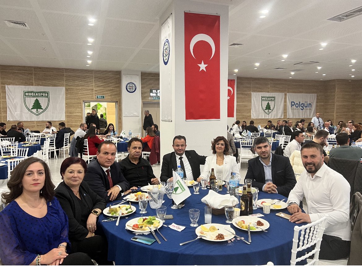 OzenKocasar's tweet photo. Deva partisi il yönetimi olarak Muğlaspor Dayanışma yemeğine katılım sağladık #sporcuyadestek
#Sporvesporcununyanındayız
Başarılar diliyoruz 🙏🏻
@devapartisi @alibabacan @mugladeva @GencDevaMugla @emrahcay_48 @cetinntatli @avmuhsinerdem @bayramoglu_89 https://t.co/MVeyEUept5