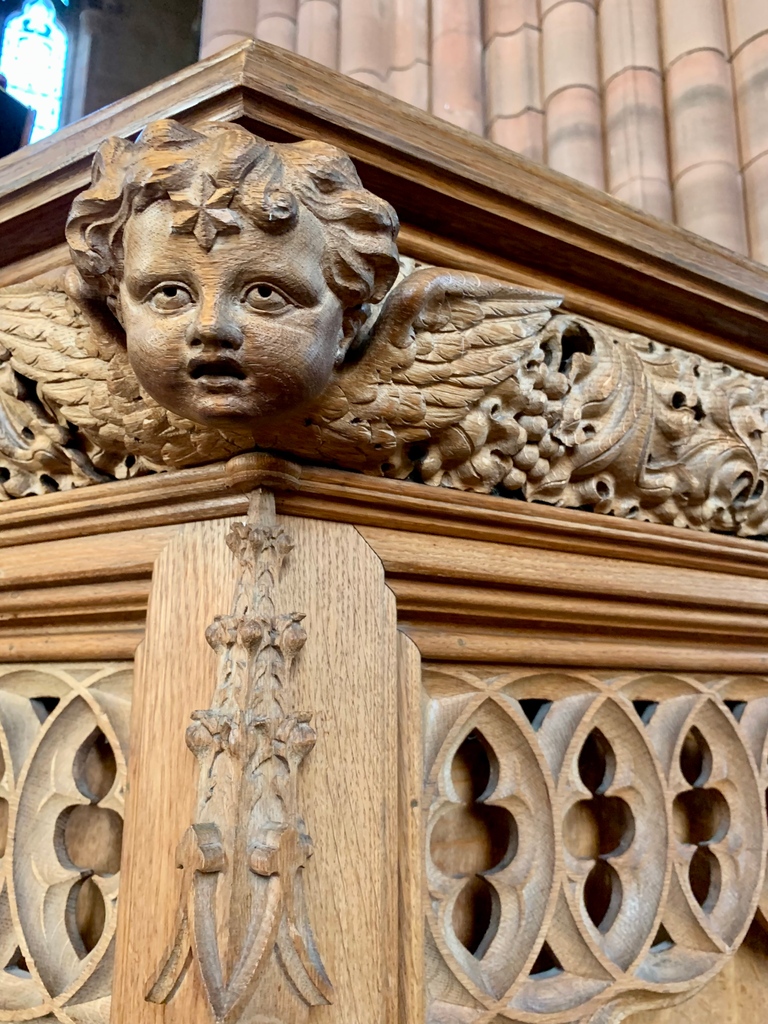 Find this cherub in our new blog post published today.  Follow the link in our bio.  #dumfriesandgalloway #thecrichton #cherub #historicchurch #blog #historyblog #visitscotland #visitdumfriesandgalloway #travelblog #hiddenscotland #woodcarving #craftfair #printing #uplandmade