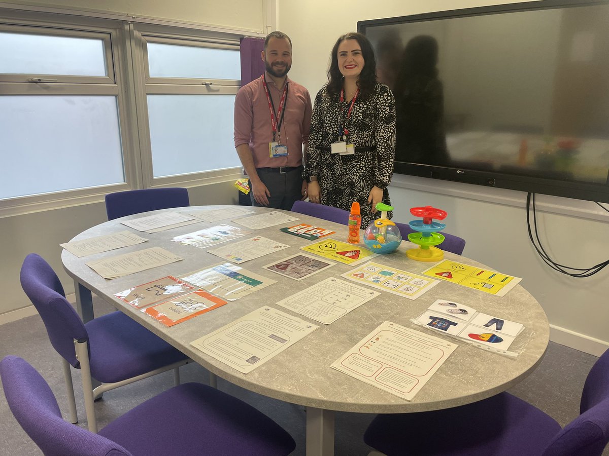 SpeechWalsall's tweet photo. Speech and language therapy parent drop in at one of our special schools 💫☺️ https://t.co/t2F5eF6E2k