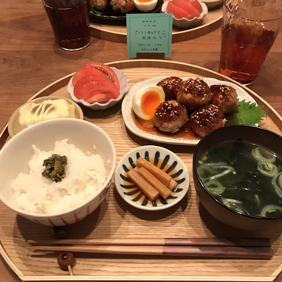 mainooyatsu's tweet photo. さくとろ食感の肉団子定食🥢 https://t.co/mxWhi2wG4v