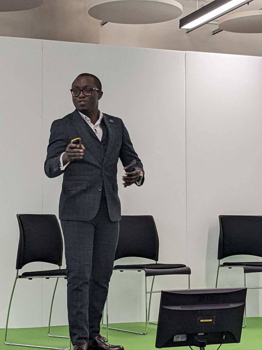 Don't think I've ever heard a clearer or more useful talk on access to finance for business than this, and I've heard a fair few! Thank you <a href="/DaviesOkeowo/">Davies Okeowo</a> for sharing your knowledge with such clarity and passion #byb2022 @GBSLEPGrowthHub 👏