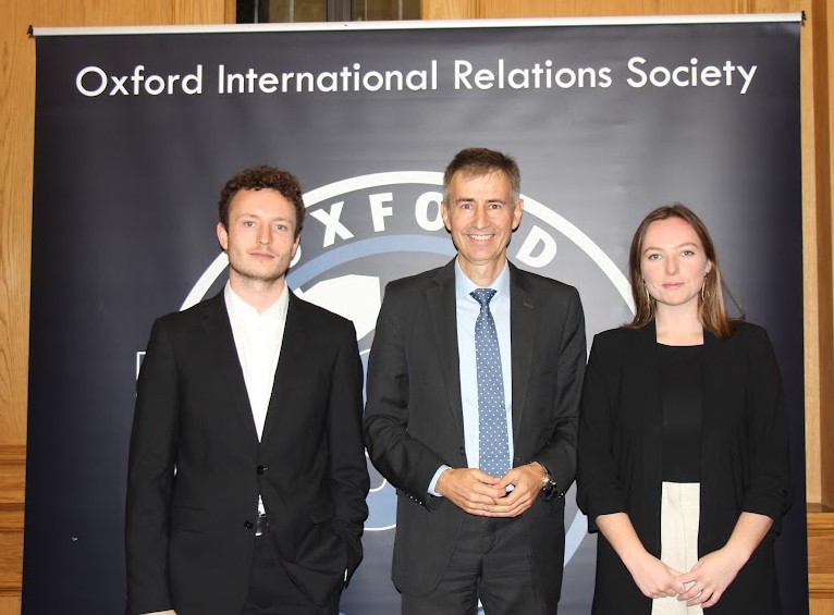 Why #Switzerland exports more #coffee than #Swiss #cheese &amp; #chocolate combined and why this matters for🇨🇭-🇬🇧 #innovation cooperation. Thank you to Lincoln College and the Oxford International Relations Society for a rich and stimulating event.

weareswitzerland.uk/posts/switzerl…