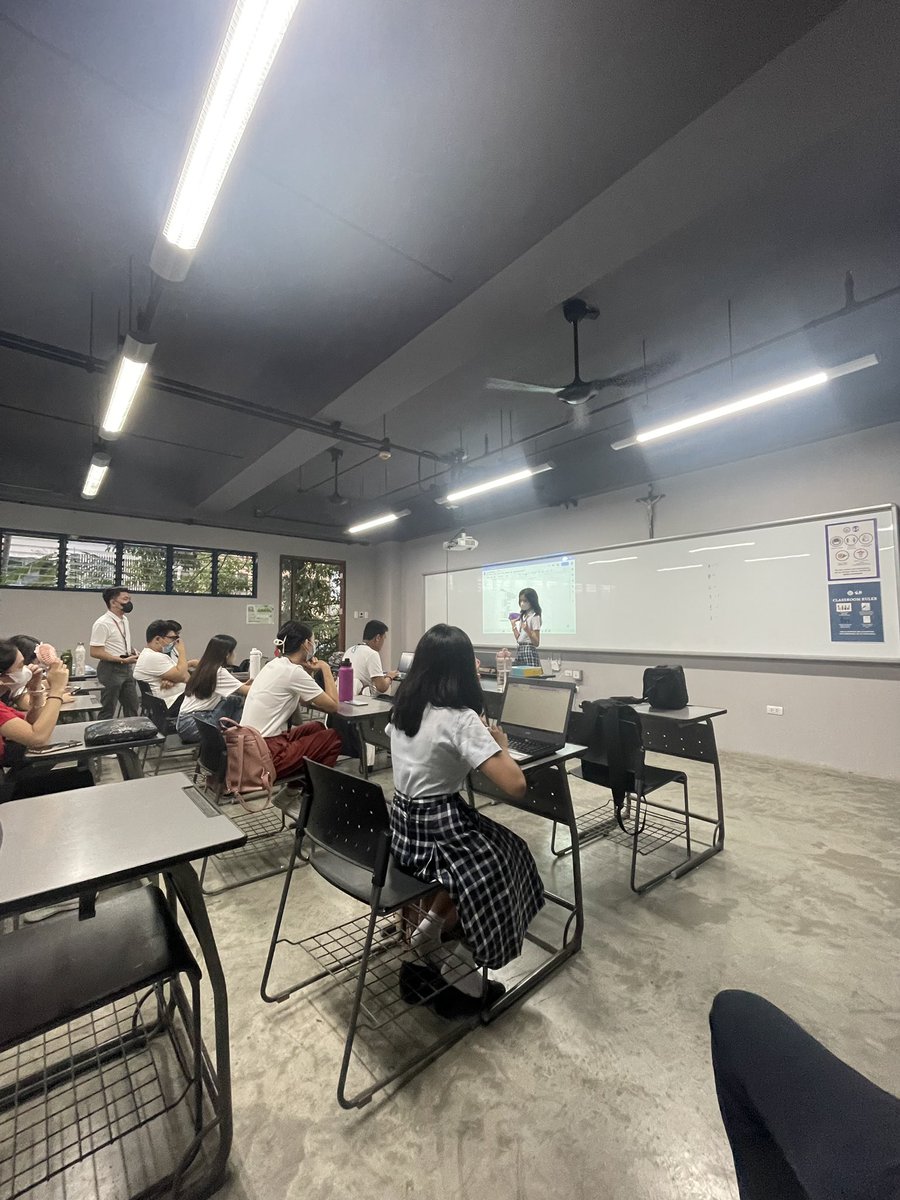 LupadParis's tweet photo. LOOK | As the countdown for the Christ The King Fiesta continues, watch the members of the Paris council work hard, as they hold their first-ever face-to-face cluster meeting! https://t.co/KI1dFMwSfq
