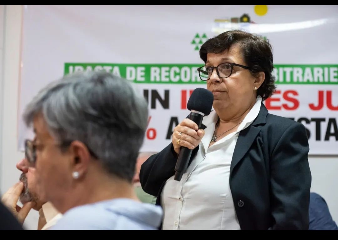 Cudecoop_uy's tweet photo. @alicia_maneiro saludó la iniciativa de #FECOVI que permitió  que las autoridades de gobierno vinculadas al MVOT se comprometieran públicamente en avanzar hacia la obtención del 2%.
"Estaremos expectantes cuando el 19/12/22, la Ministra @IreneMoreiraUy haga el anuncio público" https://t.co/Q1vM6yhxBj
