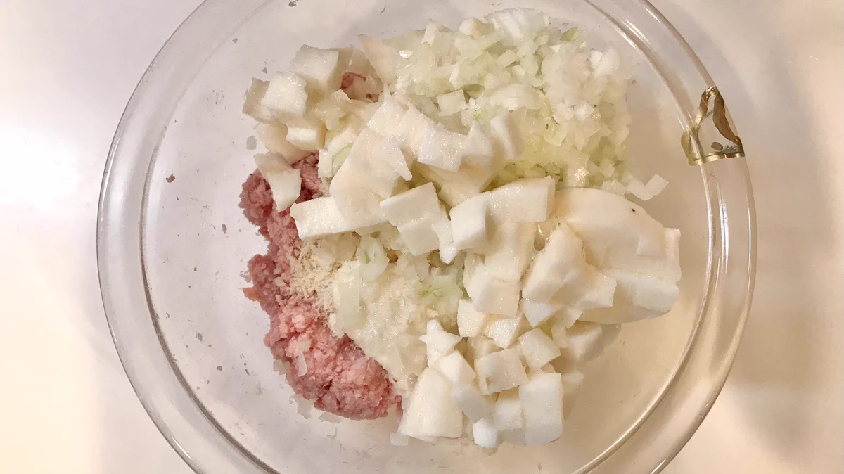 おいしさの秘訣は長芋♪旦那が毎回喜ぶ『あんかけ肉団子』レシピ