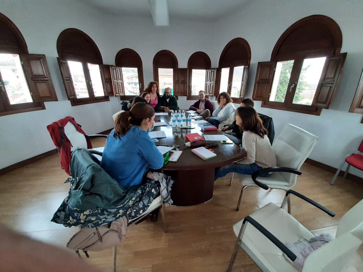 #PinosPuenteRELAS reanudando las reuniones con el nuevo grupo motor para dar forma al proceso del segundo plan local de salud....

#SaludPúblicaAndalucía
<a href="/SaludAPGranada/">Atención Primaria Granada</a> 
<a href="/AytoPinosPuente/">Ayto Pinos Puente</a> 
<a href="/VidaSaludAnd/">Promoción de Vida Saludable en Andalucía</a> 
<a href="/saludand/">Consejería de Sanidad, Presidencia y Emergencias</a> 
#Localizarlasalud