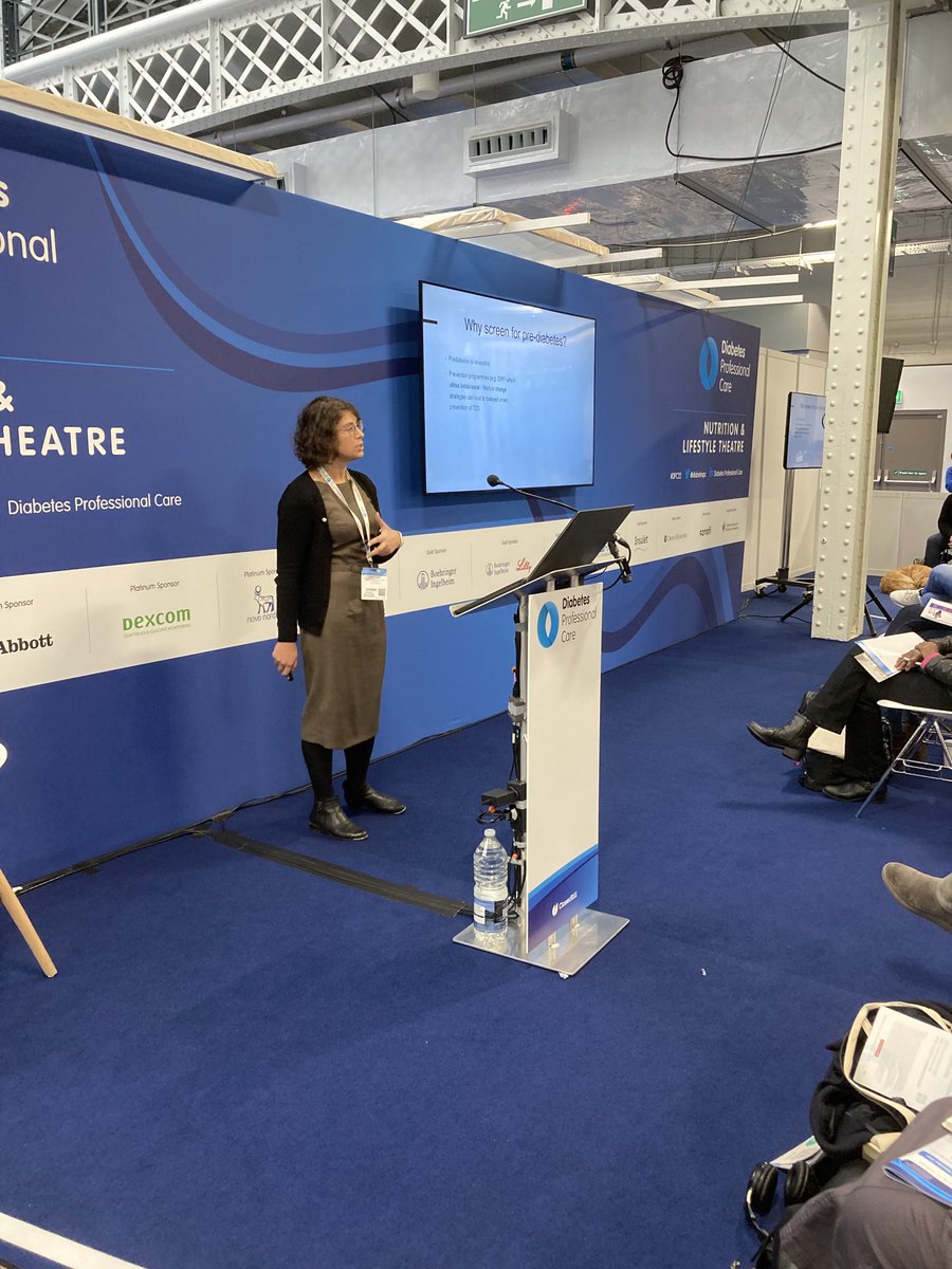 ⁦<a href="/zehra_yonel/">Zehra Yonel</a>⁩ reminding us that treating periodontitis helps to improve glycemic control and that screening is a positive step for dental and diabetes health! #DPC22 ⁦<a href="/diabetespc/">Diabetes Professional Care</a>⁩
