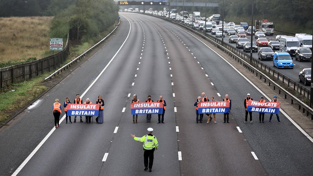 BREAKING NEWS: DISRUPTION GETS IT DONE

Today's #AutumnStatement budget for insulation could be better, but would not be there at all, without those who served prison time for getting a common sense policy to help with costs &amp; climate on the agenda. 

Thank you <a href="/InsulateLove/">Insulate Britain</a>.