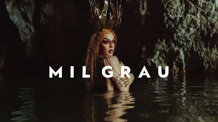 wellitonlimaa_'s tweet photo. #UmanaFilm, responsável pela direção do clipe de #SukinDeConfusão de @ClaudiaLeitte é também responsável por clipes como: #Verdinha #MilGrau #Diaba #Chega #AmorDeQue, entre outros.
📎 https://t.co/QQuNSynXgt 🧃 https://t.co/e2KqJbxnHp