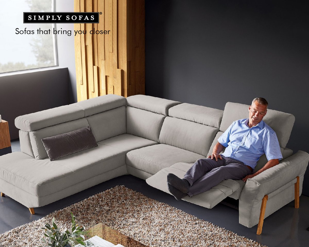 simply_sofas's tweet photo. Sit back and unwind on Living Plus, precisely designed for those personal moments that create a sense of calm and comfort. The adjustable armrest, headrest and reclining feature add to the overall feel of the sofa.

Discover more: https://t.co/xLWTXcWcjG 

#SimplySofas https://t.co/qYmVkK3pPD