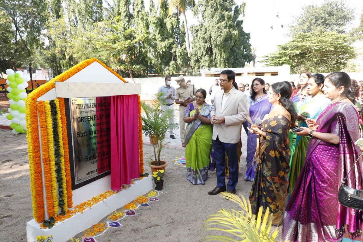 SCRailwayIndia's tweet photo. Shri Arun Kumar Jain, General Manager, SCR inaugurates Children's Park at Vidya Vihar High School, Secunderabad. 

#SCRWWO #Childrenspark

@gmscrailway https://t.co/K7XfixpSMX