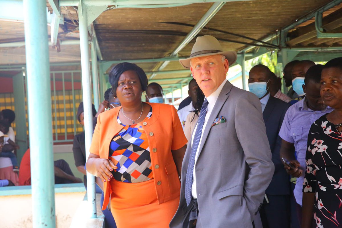 Ramani_Group's tweet photo. As we celebrate #GISWEEK, We recently visited the County Government of Homabay, where we had an extensive discussion, on leveraging GIS and spatial data on land, healthcare, agriculture, climate, and tourism to make informed decisions.
#GeographyAwarenessWeek 
#GIS #KE #Homabay https://t.co/OUiwQrWvqx
