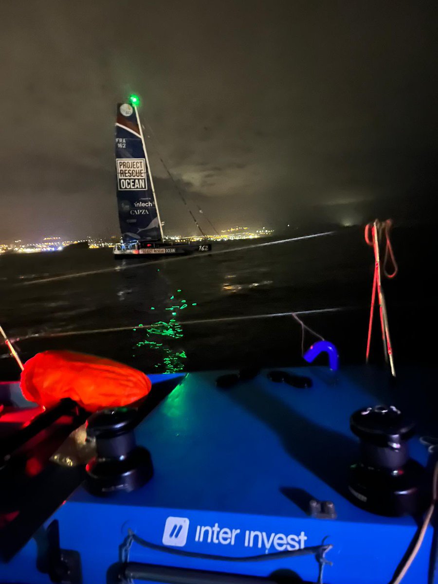 De la journée d’hier, si triste pour la course au large et l’histoire de la <a href="/RouteDuRhum/">Route du Rhum - Destination Guadeloupe</a>, on va aussi essayer de retenir ce que les marins ont de plus beau : la fraternité et la solidarité… merci <a href="/InterInvestFR/">Inter Invest</a> ! 

courseaularge.com/route-du-rhum-…