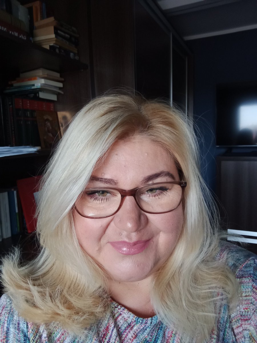 Hello 🌍☀️ witam serdecznie czwartek , czwarteczek i czwartunio radosnego oczekiwania 🤗☕🍷😂👍🖐️ pozdrawiam Wszystkich  serdecznie Małgosia 🥰🇵🇱