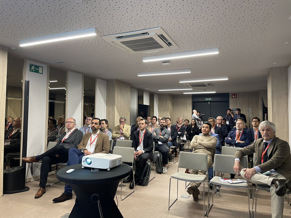 Rodrigo Estévez (@rodrigoestvez1) on Twitter photo “Fully packed” room en el #CSC22 para aprender A-Z de la TAVI <a href="/CSC_interv/">CSConline</a> <a href="/shci_sec/">ACI-SEC: Hemodinamica</a> <a href="/icruzgonzalez/">Ignacio Cruz Gonzalez</a> <a href="/VDelgadoGarcia/">Victoria Delgado</a> “Fully packed” room en el #CSC22 para aprender A-Z de la TAVI <a href="/CSC_interv/">CSConline</a> <a href="/shci_sec/">ACI-SEC: Hemodinamica</a> <a href="/icruzgonzalez/">Ignacio Cruz Gonzalez</a> <a href="/VDelgadoGarcia/">Victoria Delgado</a>