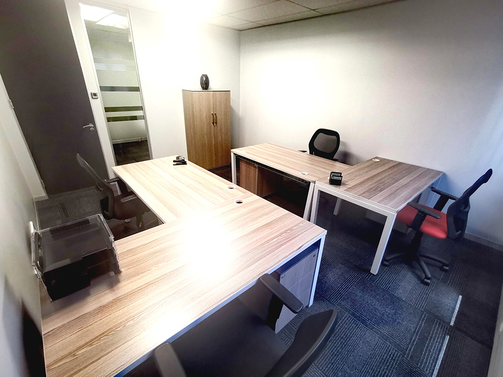 TheWorkspaceSA's tweet image. Possibly the best location in SA for doing business.

Base your business in upmarket #MelroseArch (without breaking the bank) with our branch in the heart of the precinct: bit.ly/TheWorkspaceMe… 

#servicedoffices #coworking #MelroseArchOfficeSpace #MelroseArchOffices