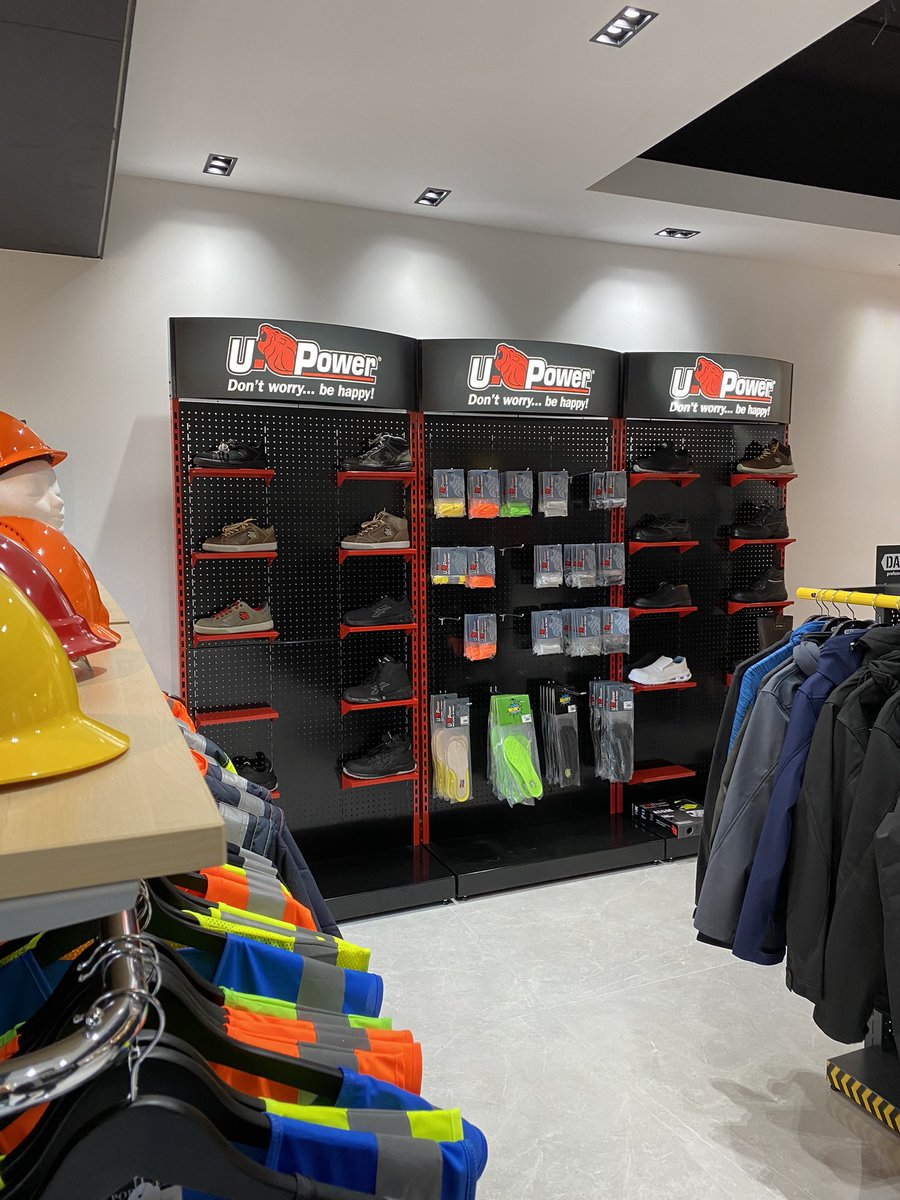 willemvsetten's tweet photo. 🦁 Official Red Lion Point 🦁
Mooi voorbeeld bij een van onze RedLion Point Dealers, van de vele mogelijkheden die U-Power haar RedLion Point Dealers aan kan bieden.
RedLion Point dealer?https://t.co/eIx1uNPqU4 https://t.co/3Y6jmXlbZU