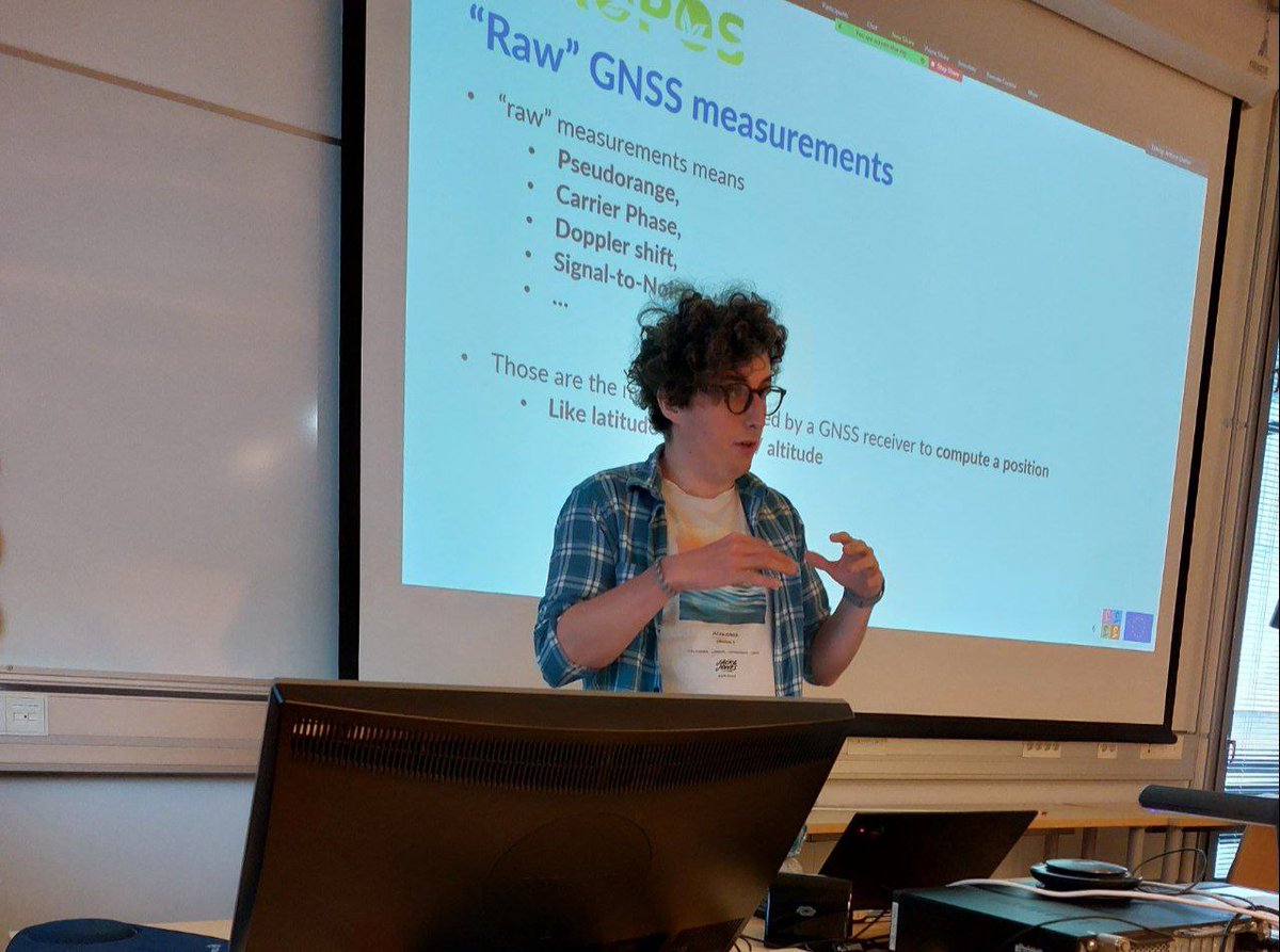 APROPOS_Project's tweet photo. @agrenier___ is on fire about his #GNSS work at a @TampereUni #PhD seminar 🛰️
"On the way from "Raw" to "Well Done" measurements"🧑‍🍳 https://t.co/0EYGZf0acL