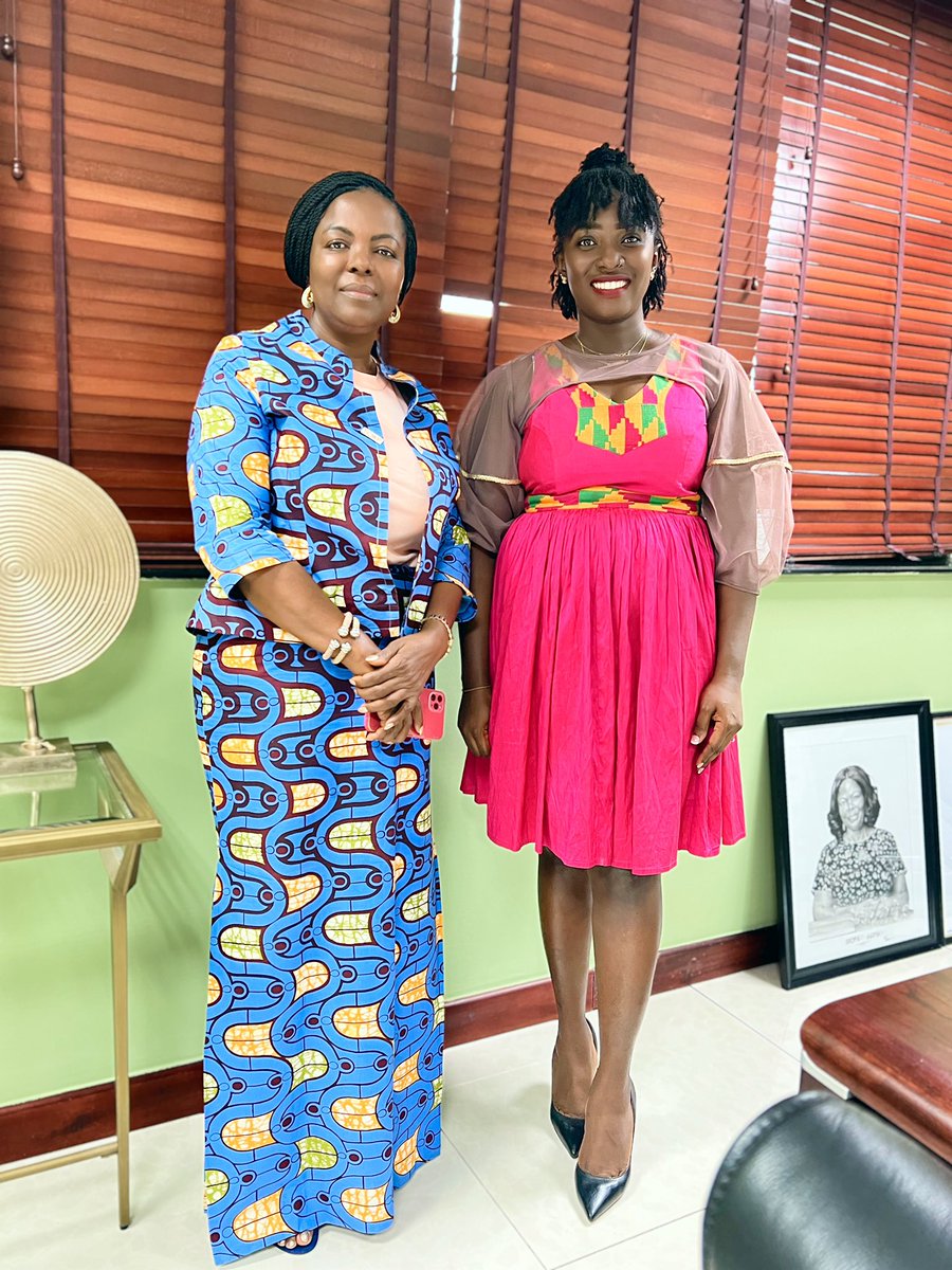 cathymortongh's tweet photo. the next generation of women shouldn’t and cannot fail if we look up to the right women. https://t.co/90M84IoIGF