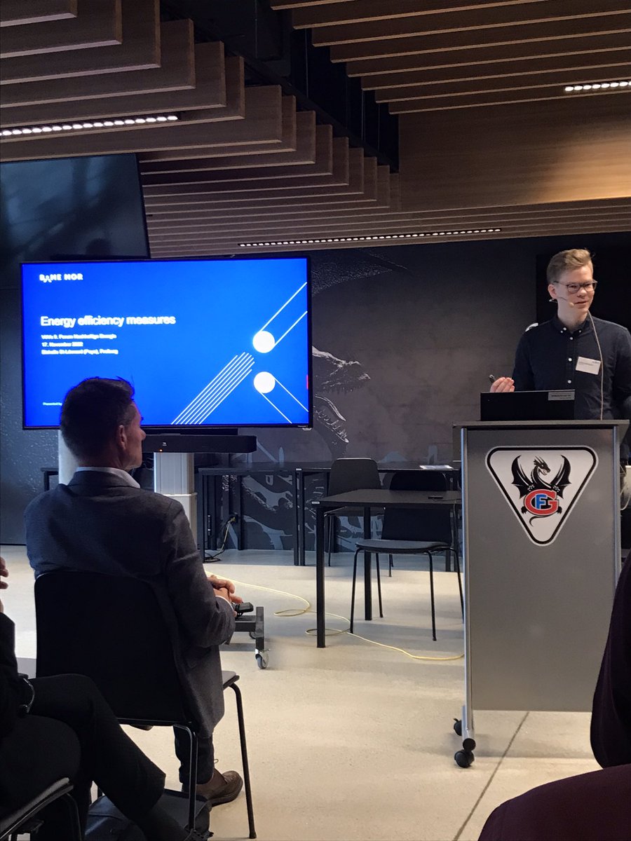 Heute für den <a href="/RBS_ch/">Regionalverkehr Bern-Solothurn RBS</a> am Forum Nachhaltige Energie @voev_utp Wir wollen nicht über die aktuellen Krisen klagen, sondern gemeinsam an den Lösungen arbeiten! Blick über die Grenzen von <a href="/BaneNORSF/">Bane NOR</a> und Dank ans @bav_oft_uft für die Unterstützung!