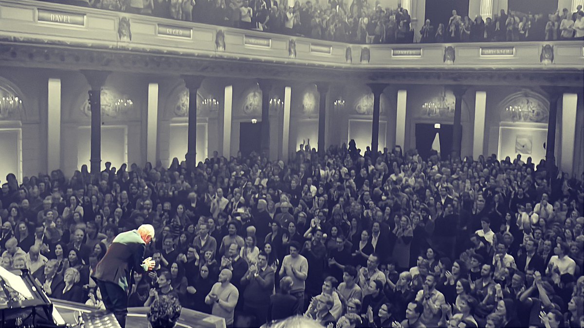 Magical show (#3) in Amsterdam last night with <a href="/LudovicoEinaud/">Ludovico Einaudi</a> and band. #ludovicoeinaudi #Amsterdam