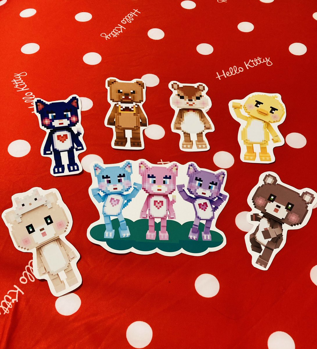 miimii_miichan's tweet photo. デザフェス明後日だ😆
ブースに飾るように作ってみたけど飾る場所あるかな🤔

デザフェス限定価格の予定です❤️

Tシャツのハンガーにでもくっつけようかな✨

#デザフェス56 https://t.co/ky7kwn9itj