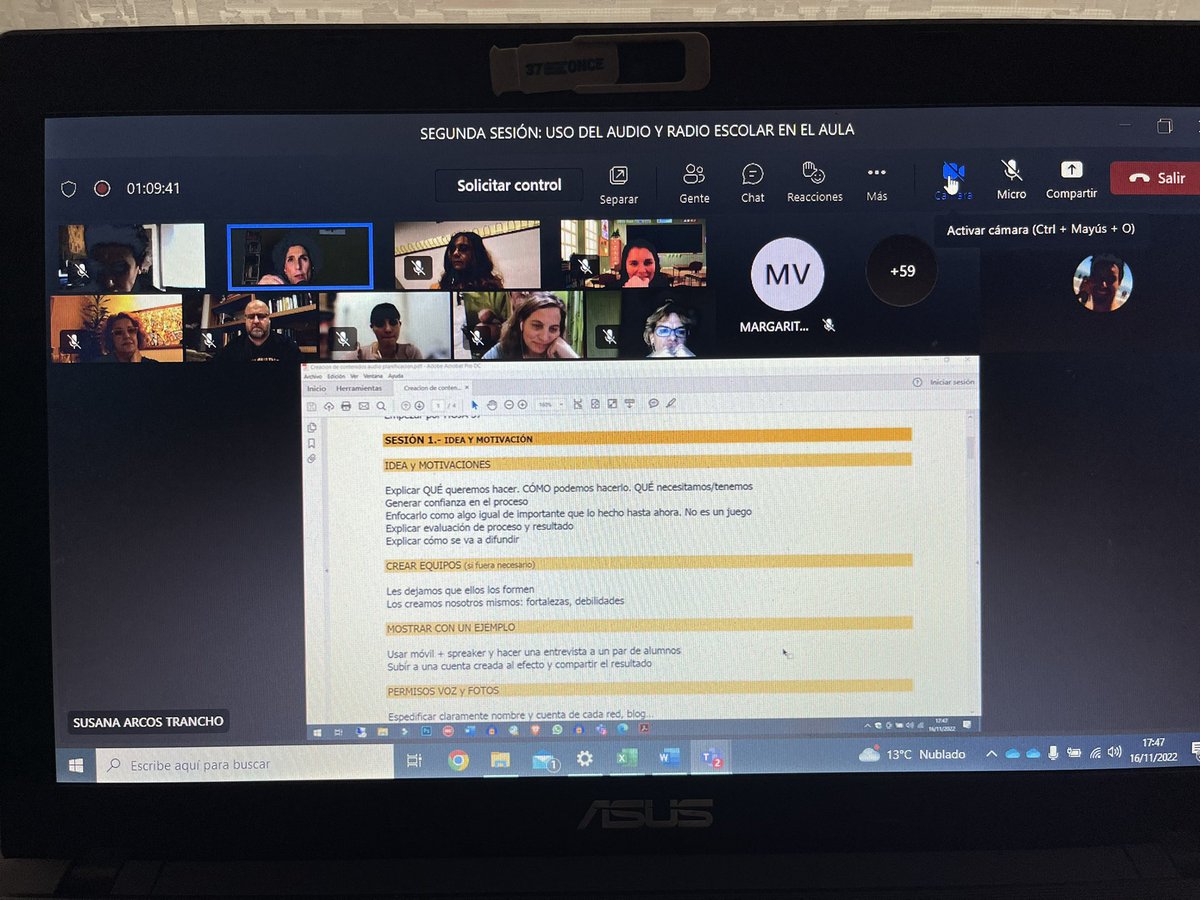 RadioEscolarVLL's tweet photo. Casi 70 docentes en la formación online de ayer de la red de radios escolares de Valladolid con @susanarctrancho en la que hablamos de @ivoox , #audacity y de la preparación de los podcast en el aula o difusión de proyectos de centro. #laradionosune @crfptic @educacyl #tiCyl https://t.co/fD0kDZt56h