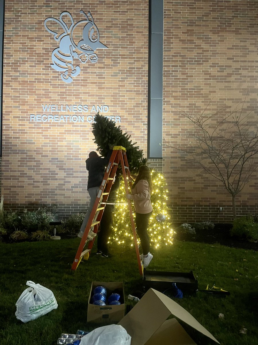 sga_sau's tweet photo. Tis The Season! https://t.co/A3LwxMfRH7
