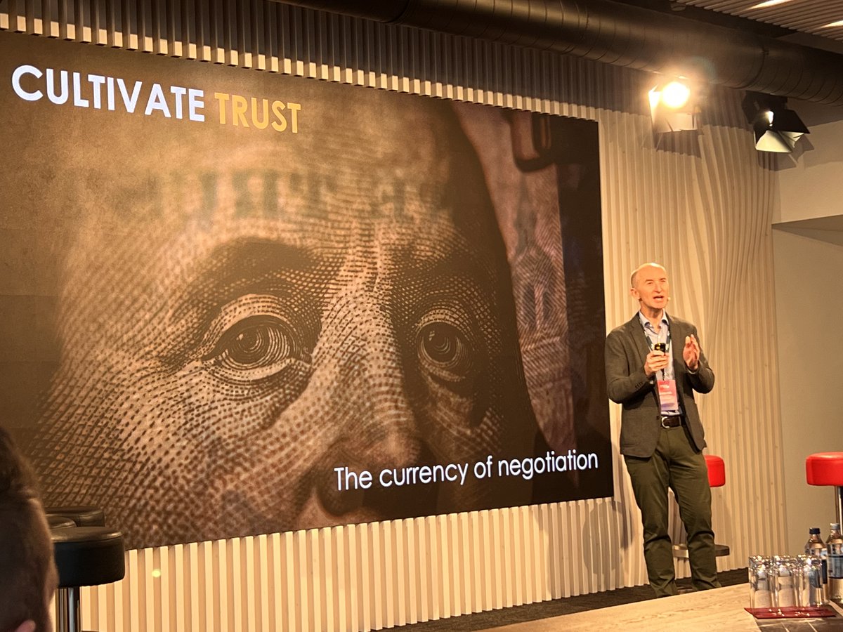 Brilliant talk by <a href="/philglasgow/">Phil Glasgow</a> about managing expectations... Trust is the currency of negotiation. #RedBullAPC #knowledgesummit
